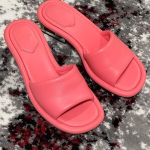 Fendi Sandals 🔥🌸